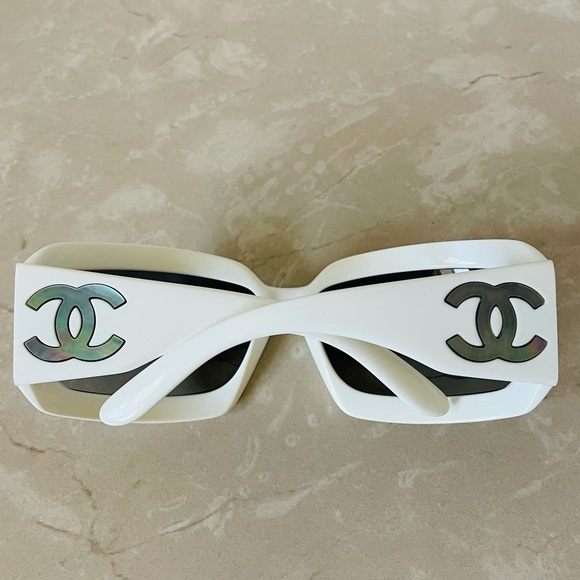 Iconic Chanel Sunglasses - Picture 6 of 15